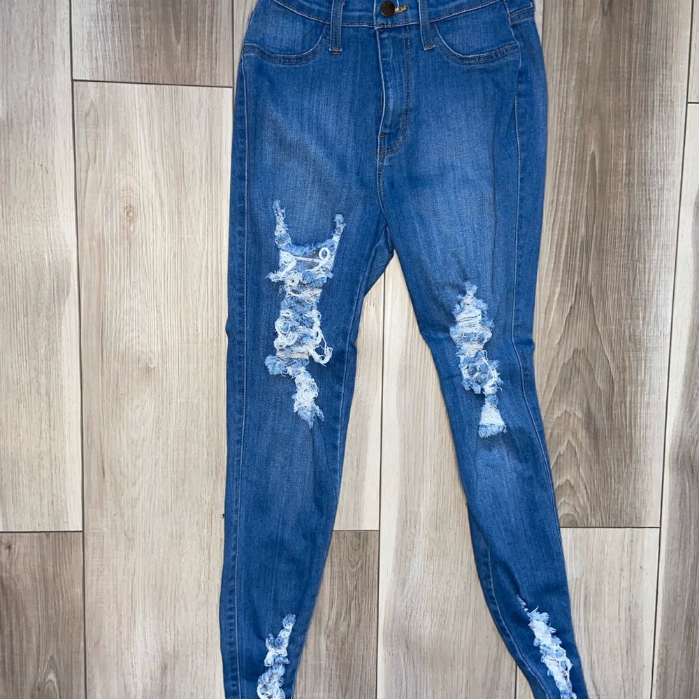 Fashion Nova High Waisted Ripped Jeans - Picture 2 of 8